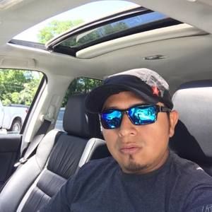 Meet your Posher, Leonel