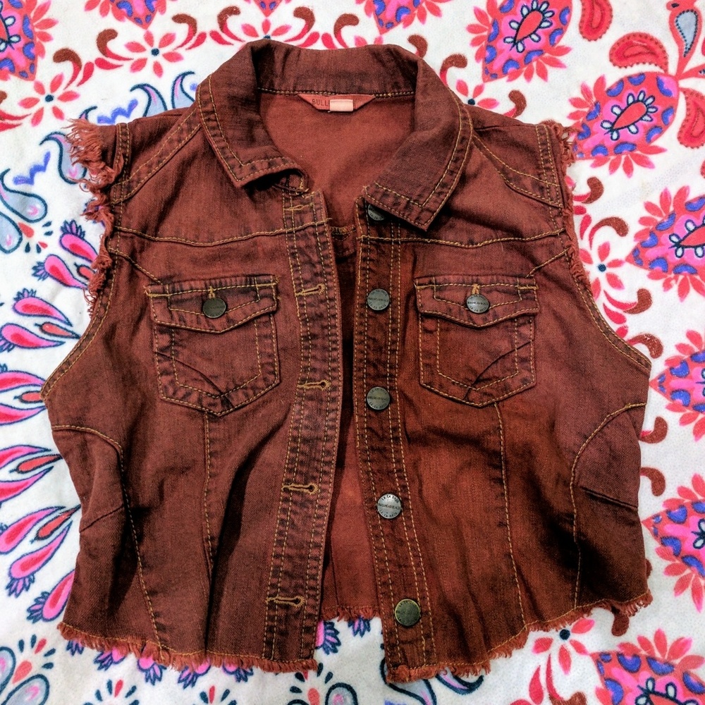 Bullhead rust color vest