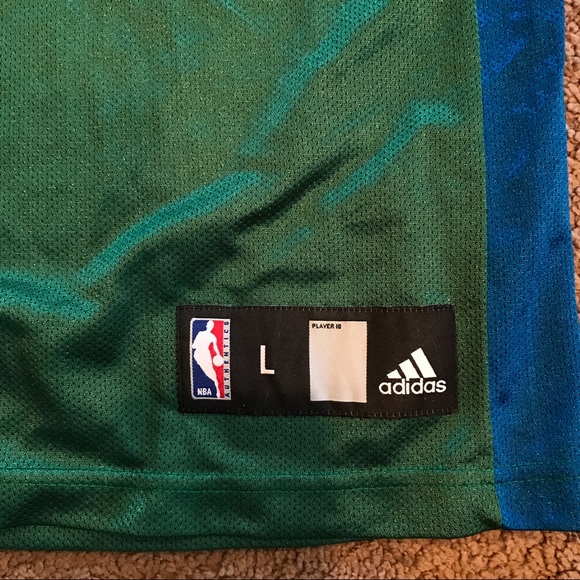 Dirk Nowitzki Dallas Mavericks Jersey Large - Picture 3 of 3