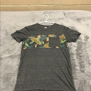 Short sleeve on the byas shirt