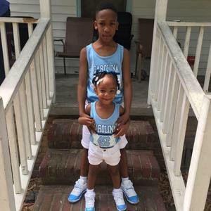 Meet your Posher, Kendra