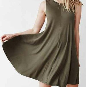 Silence & Noise Swingy Tank Dress in green