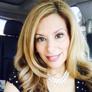 Meet your Posher, Miriam