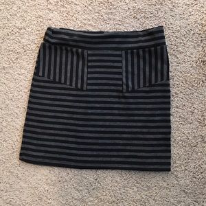 Stripped pencil skirt