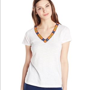Sam Edelman beaded white v neck✨