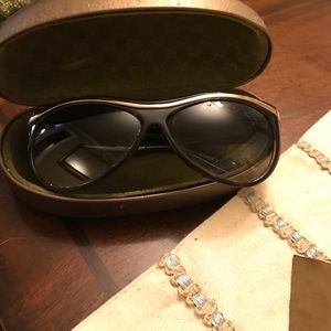 Authentic Gucci cat eye sunglasses