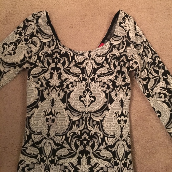 Black and White Mini Dress - Picture 3 of 3