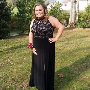 Meet your Posher, Ashlyn