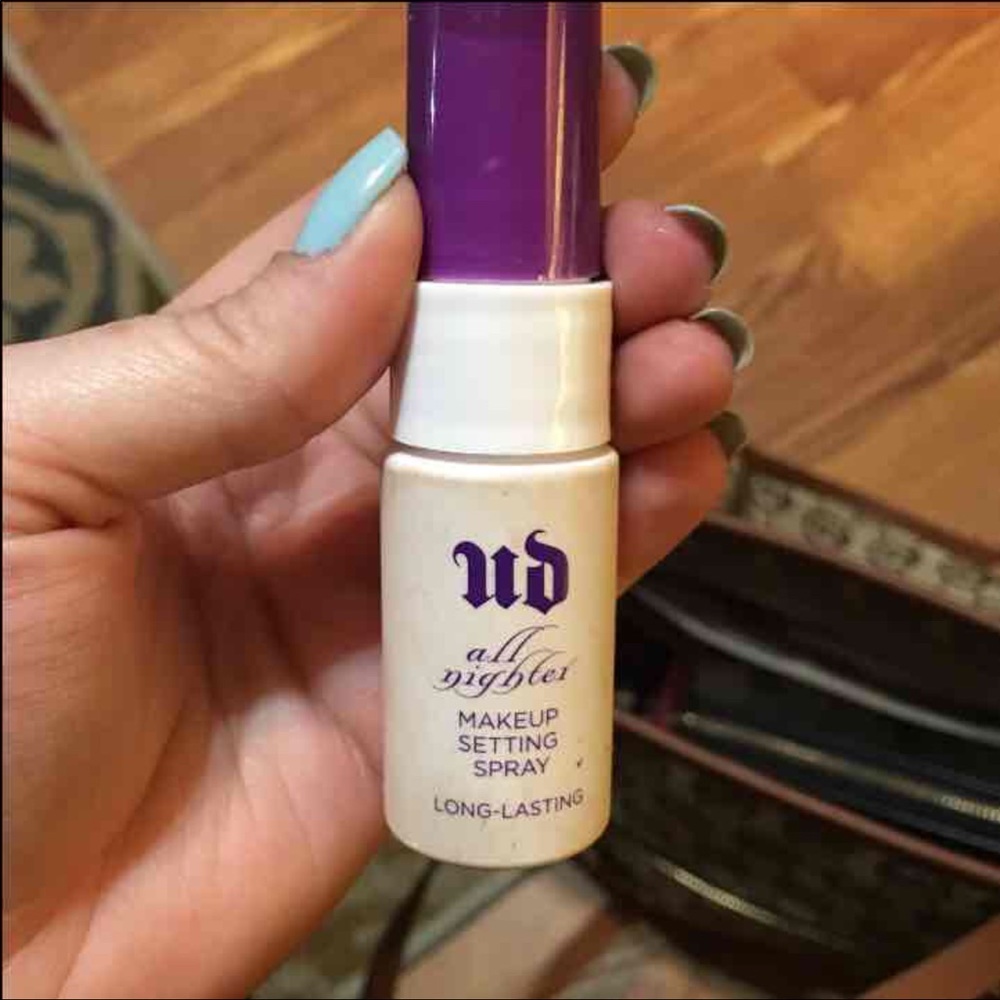 UD all nighter travel size SOLD