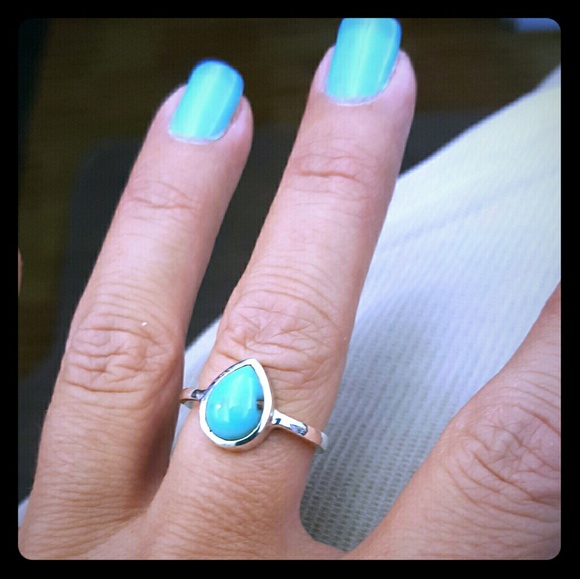 sterling silver and genuine turquoise ring size 6. - Picture 1 of 2