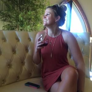 Meet your Posher, Carly