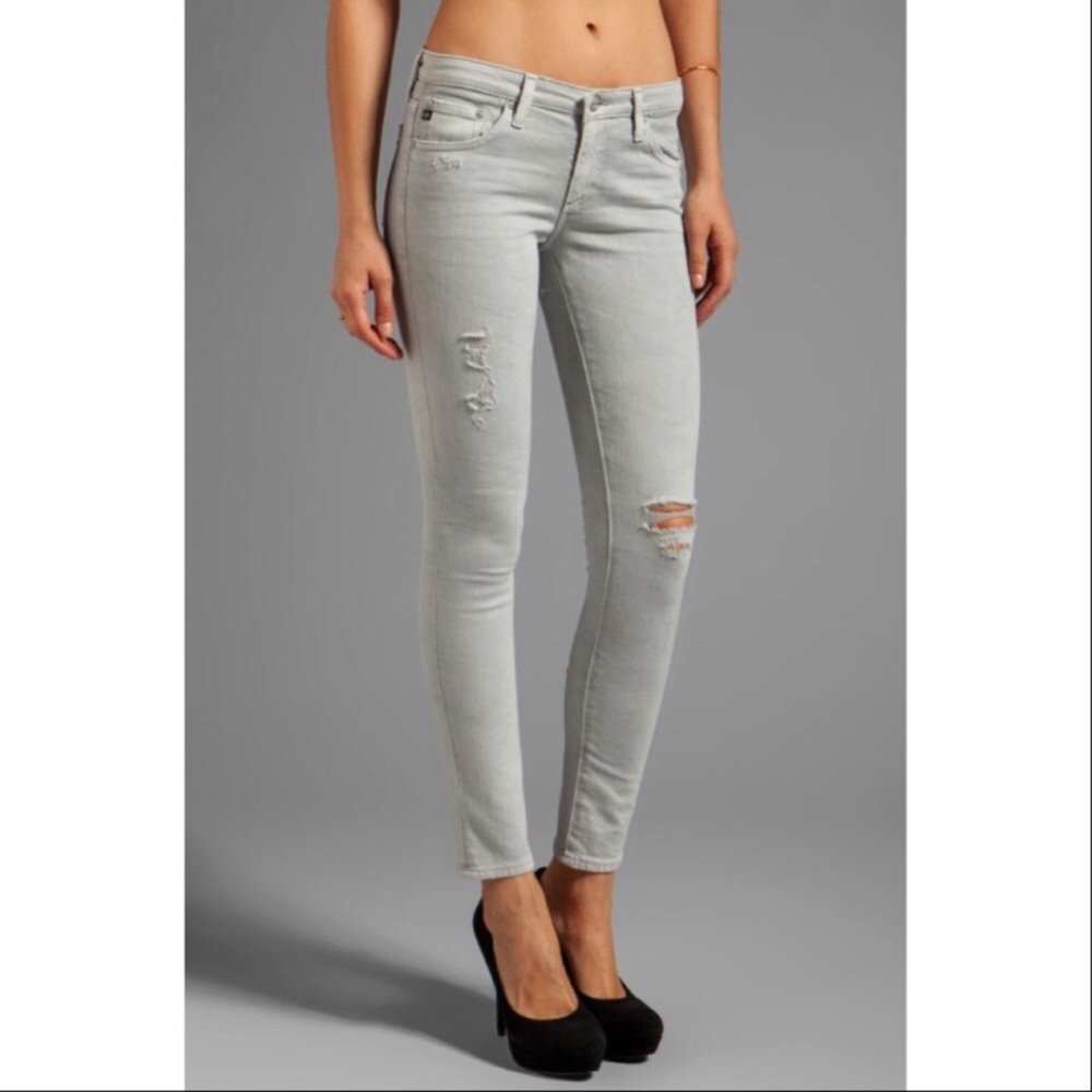 AG Gray Super Skinny Legging. Awesome jeans!