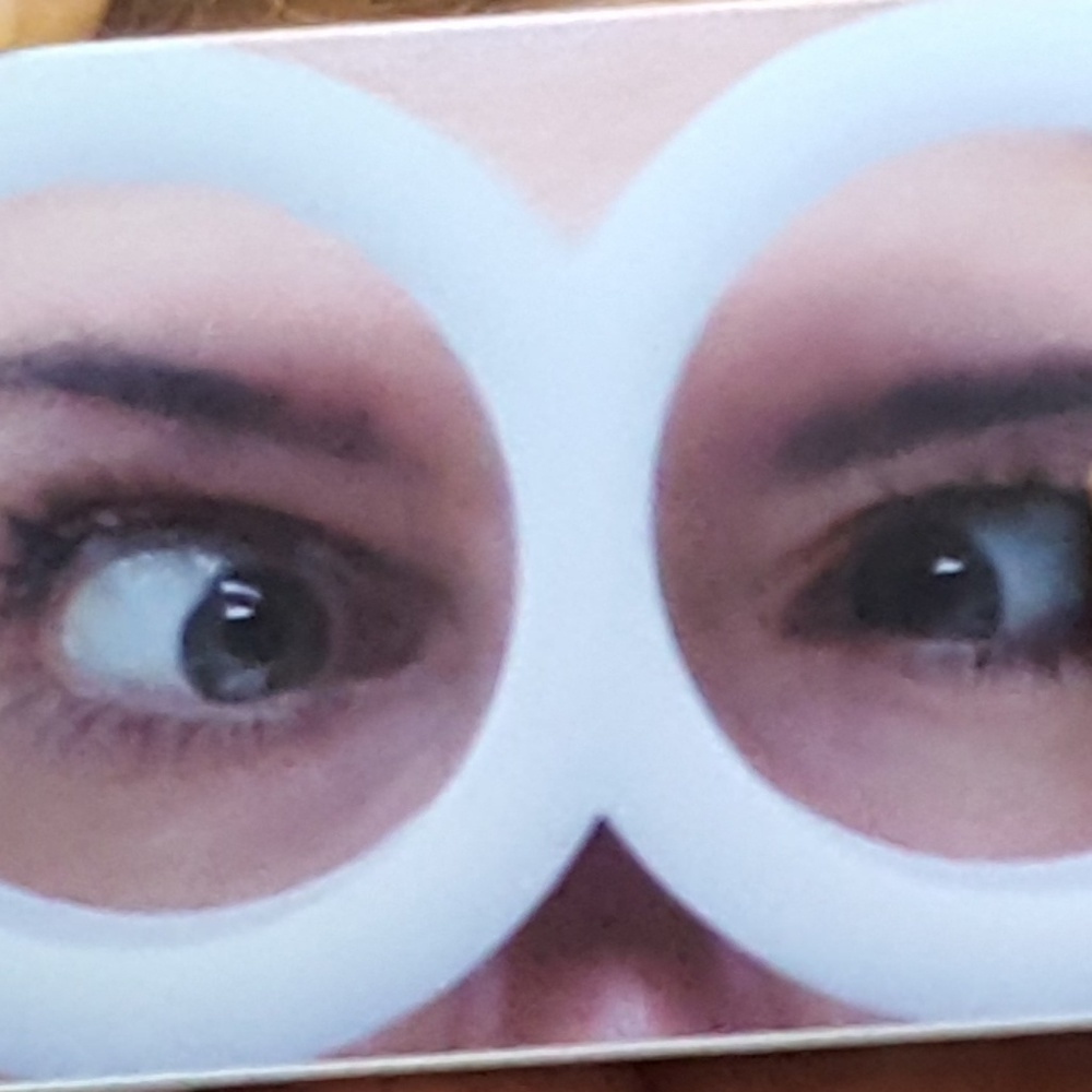 Meet your Posher, Conni