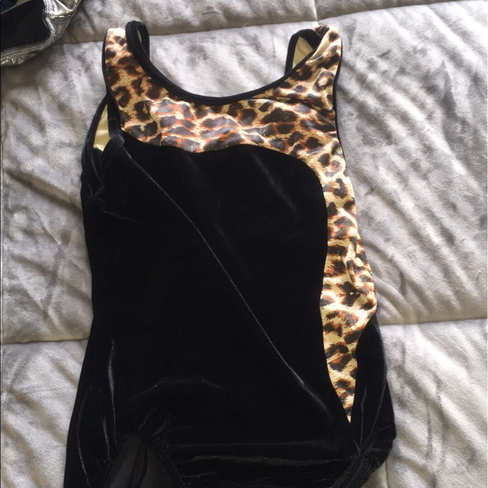 Gymnastics leotard