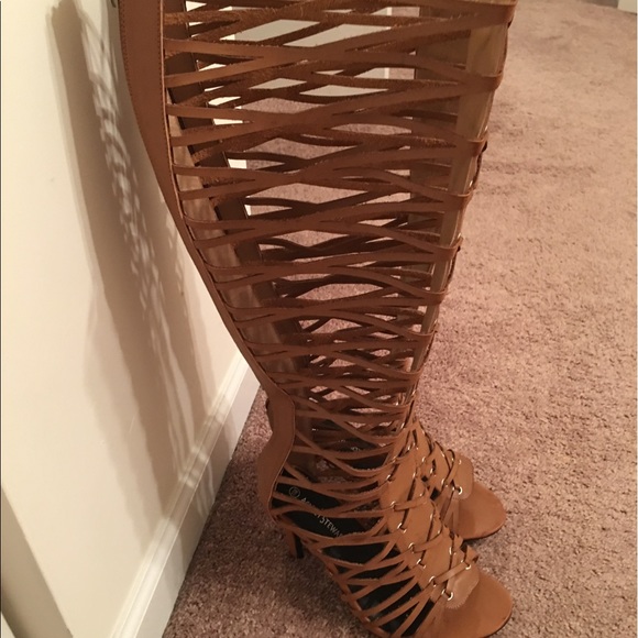 Ashley Stewart Cognac Gladiator sandals 11W - Picture 4 of 8