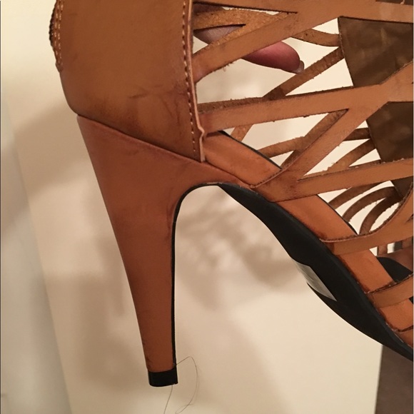 Ashley Stewart Cognac Gladiator sandals 11W - Picture 8 of 8