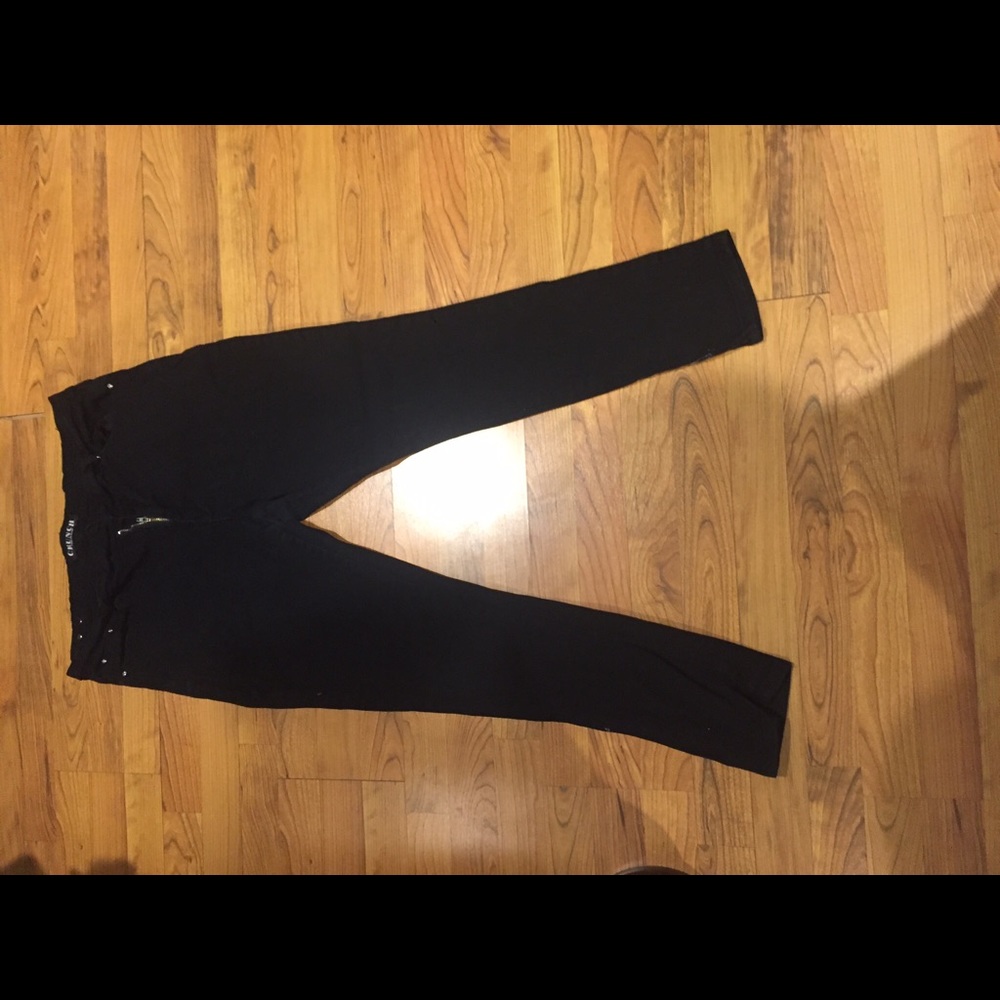 Black jeans pants 👖.