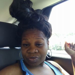 Meet your Posher, Janesia