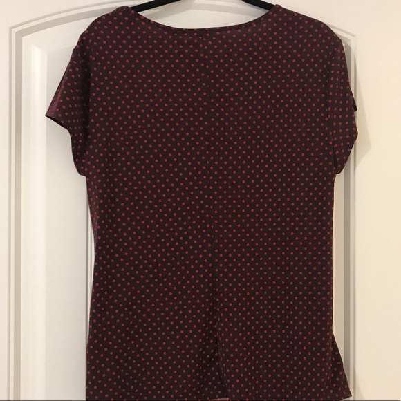 Keyhole Top - Picture 2 of 6