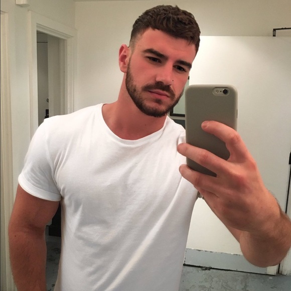 Meet your Posher, Kevin - Picture 1 of 1