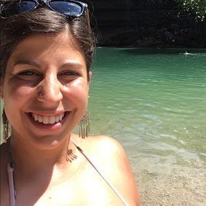 Meet your Posher, Casey