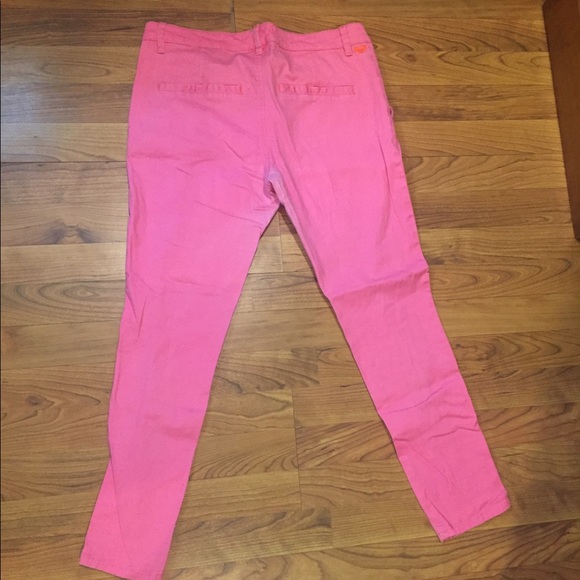 Hot pink Roxy pants. - Picture 2 of 4