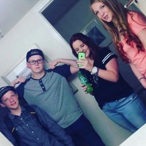 Meet your Posher, Cody