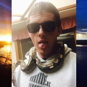 Meet your Posher, Levi