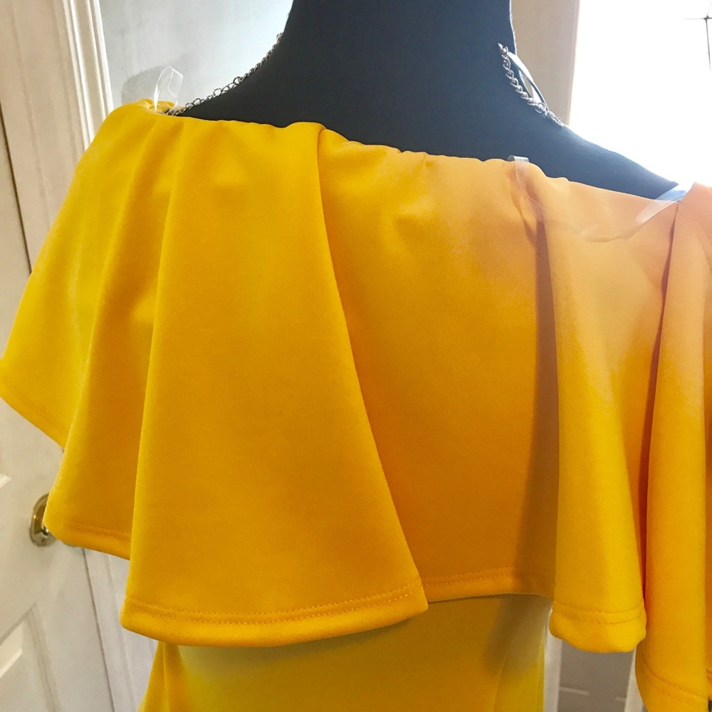 💕 Off The Shoulder Ruffle Dress - Picture 5 of 8