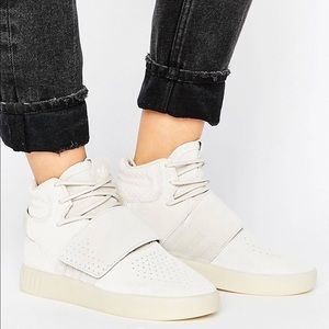 Adidas originals beige tubular invader strap