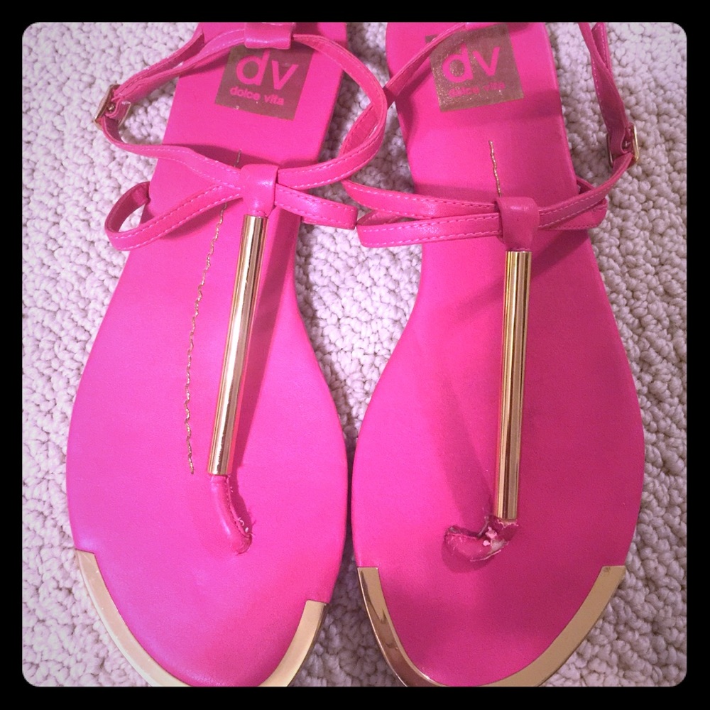 !!SOLD!! Dolce Vita Sandals 🌺
