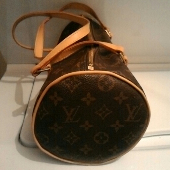 Louie Vuitton hand bag - Picture 2 of 4