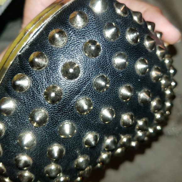 🚫SOLD🚫Studded Heart purse - Picture 3 of 3