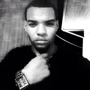 Meet your Posher, Derrick