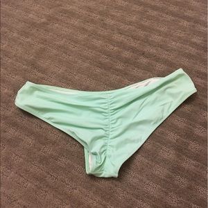 mint vs swim bottoms