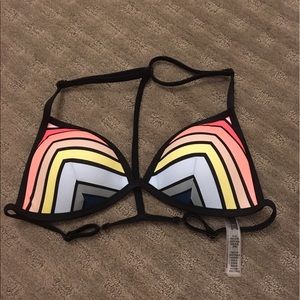 BRAND NEW vs pink swim top
