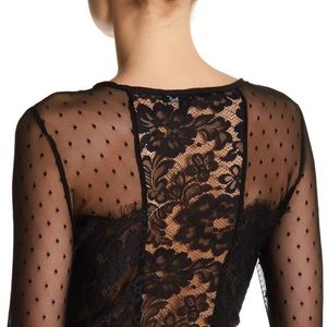 🆕Romeo & Juliet Lace Top - Black
