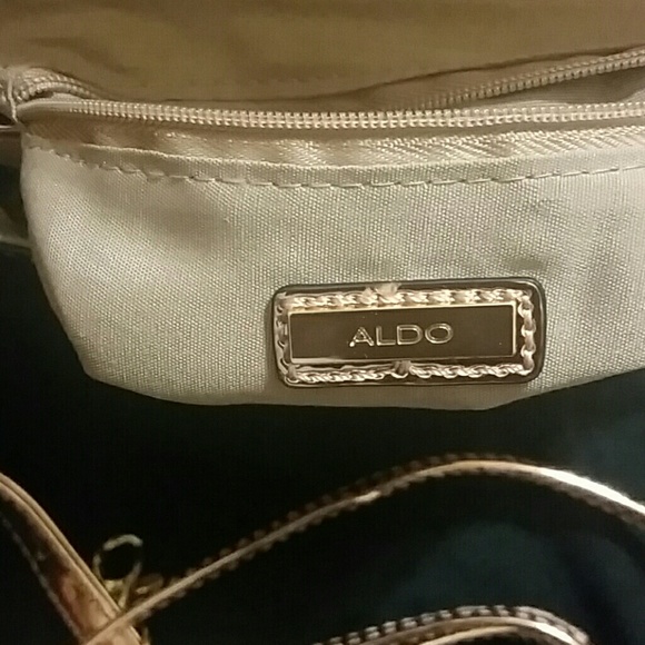 USED ALDO CUTE SANDALS AND CROSSBODY BAG - Picture 5 of 8