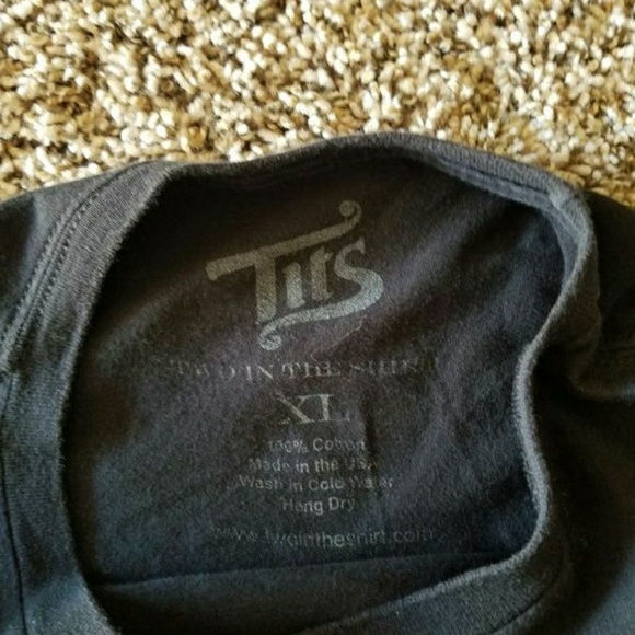 T.I.T.S. "Trophy Wife" Shirt XL Black - Picture 2 of 3