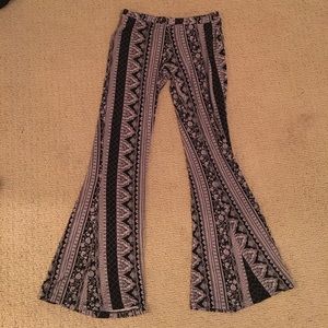 Gypsy style wide legged pattern pant