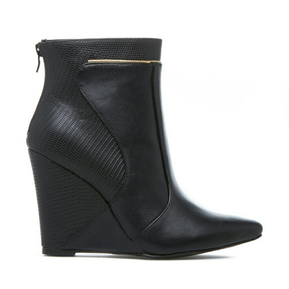 NWOT Faux Leather Booties