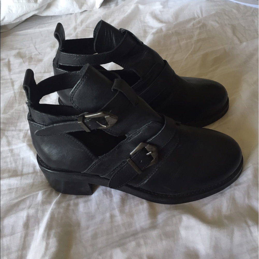 Topshop Cutout Booties