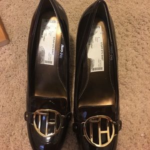 Clearance ✂️❄️T.H. high heels w/emblem on toe