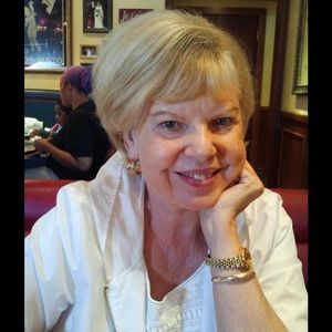 Meet your Posher, Sandy