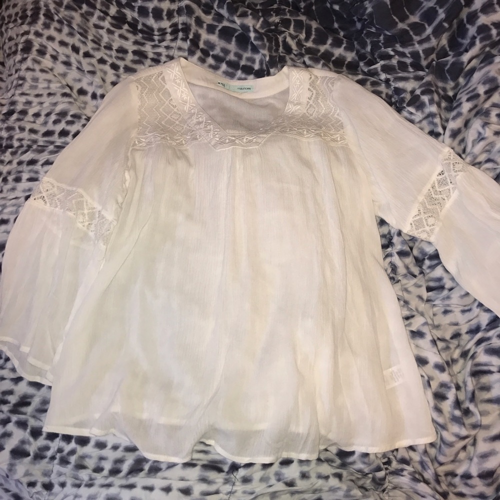 Maurice's white blouse