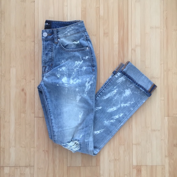 Paint Splattered Boyfriend Jeans - Picture 4 of 6