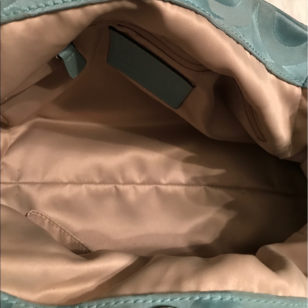 Authentic Tiffany blue COACH signature C's purse - Picture 2 of 8