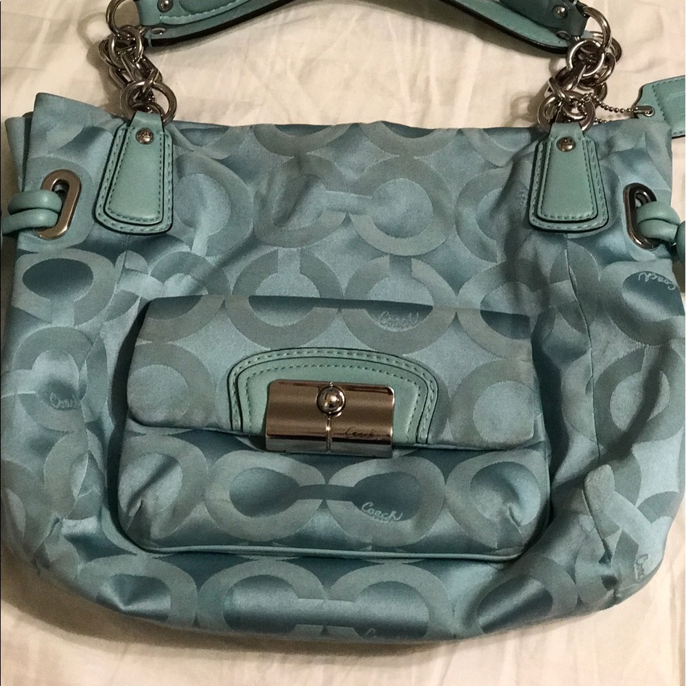 Authentic Tiffany blue COACH signature C's purse - Picture 3 of 8