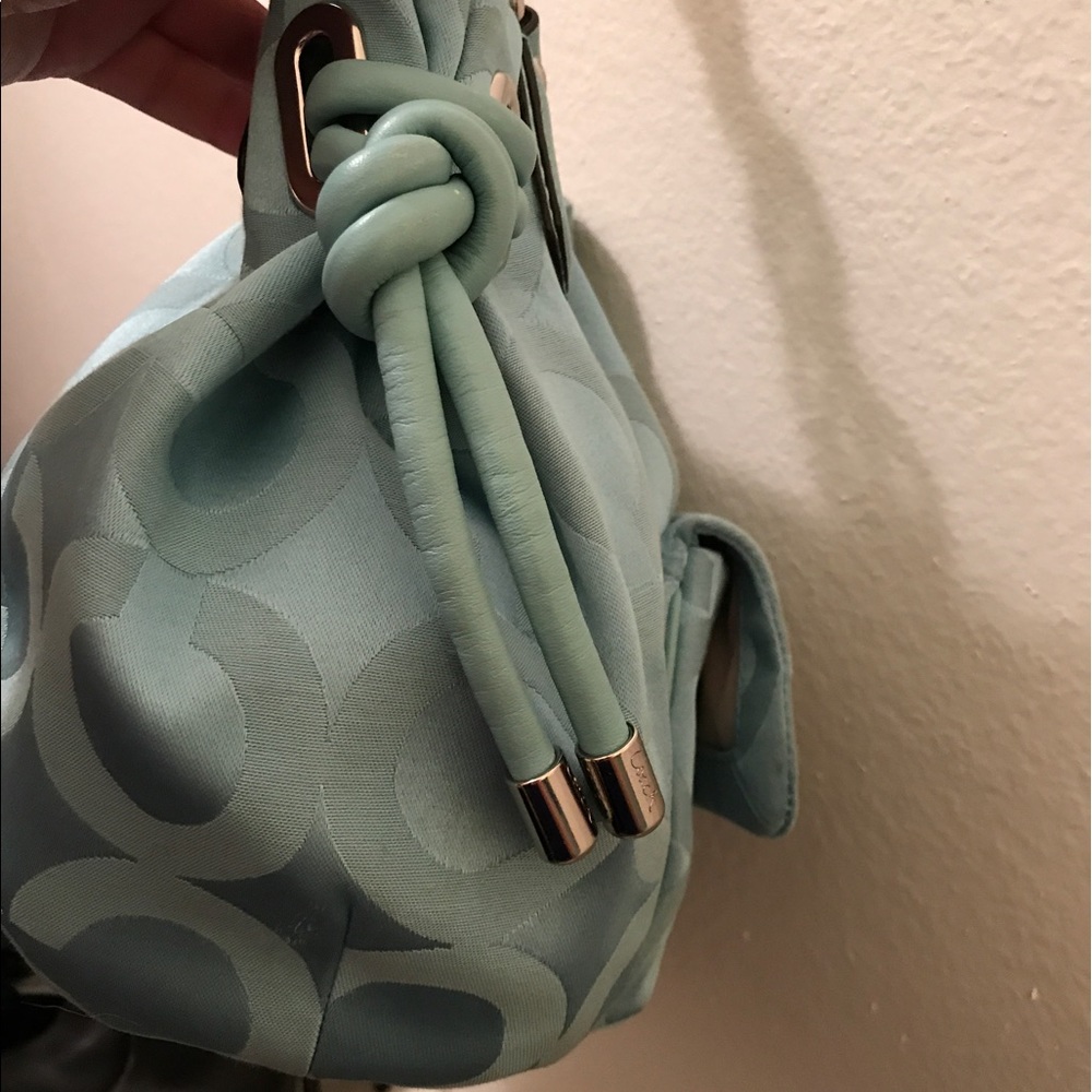 Authentic Tiffany blue COACH signature C's purse - Picture 7 of 8