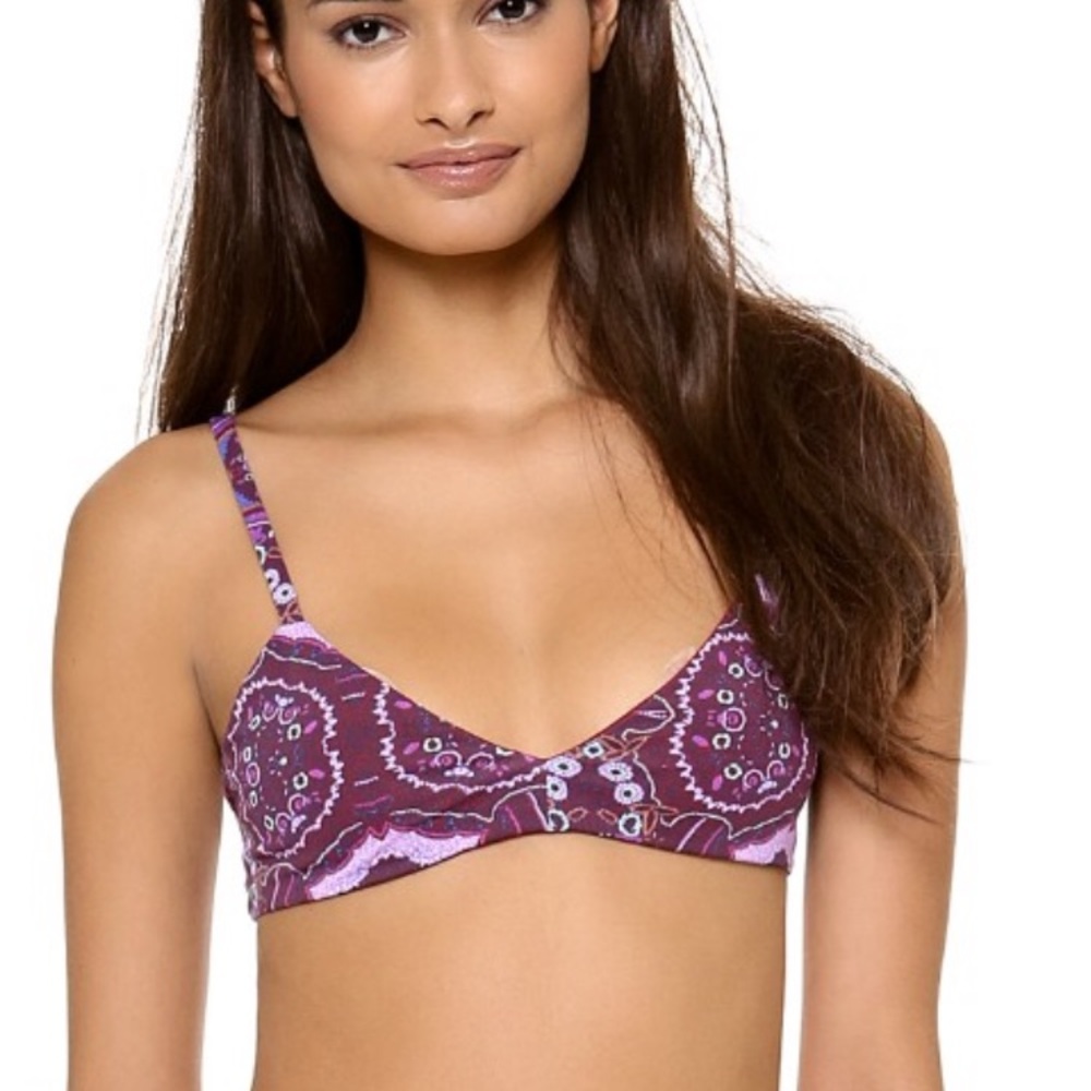 SOLD 🚨Zinke Emmi Reversible Bikini Top